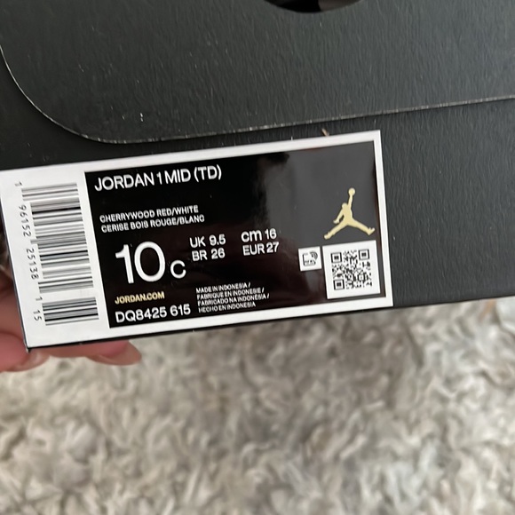 Jordan 1 Mid - Picture 11 of 11